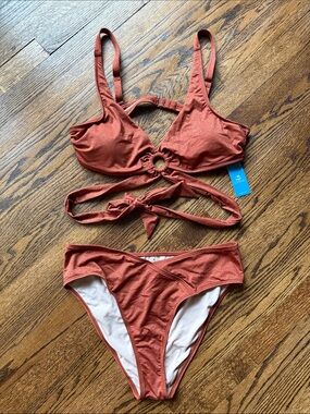 Cupshe Women’s XL Rust Brown Shimmery Ring-Front Tie Bikini Set